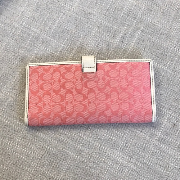 CORAL COACH WALLET - Picture 2 of 4
